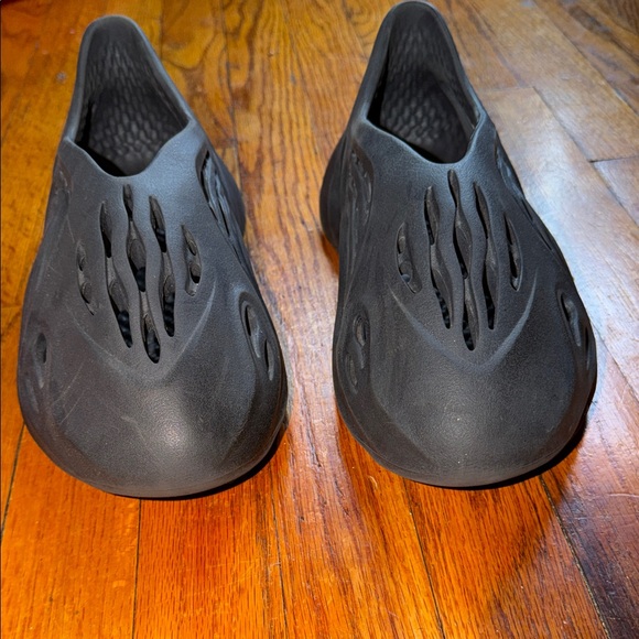 Yeezy Foam Runners main image 5